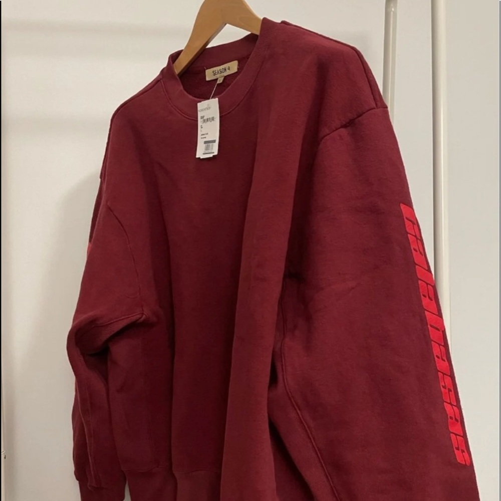 YEEZY SEASON 4 SWEATSHIRT, XS FITS FOR A SMALL